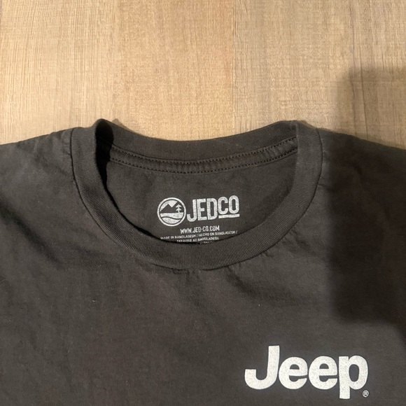 JEDCo Jeep Grey Great Outdoors Women’s T-Shirt - Picture 2 of 4